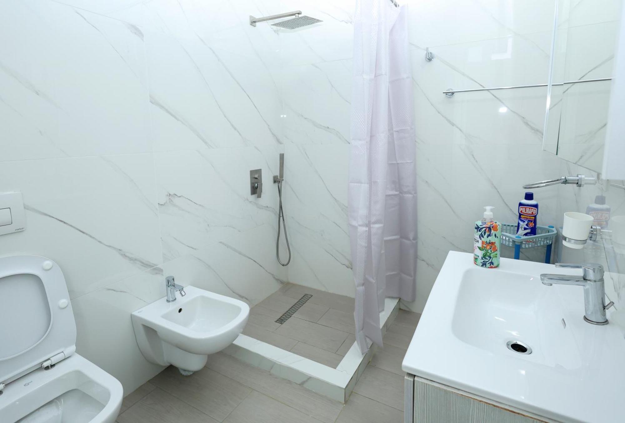 Romina Apartment Берат Экстерьер фото